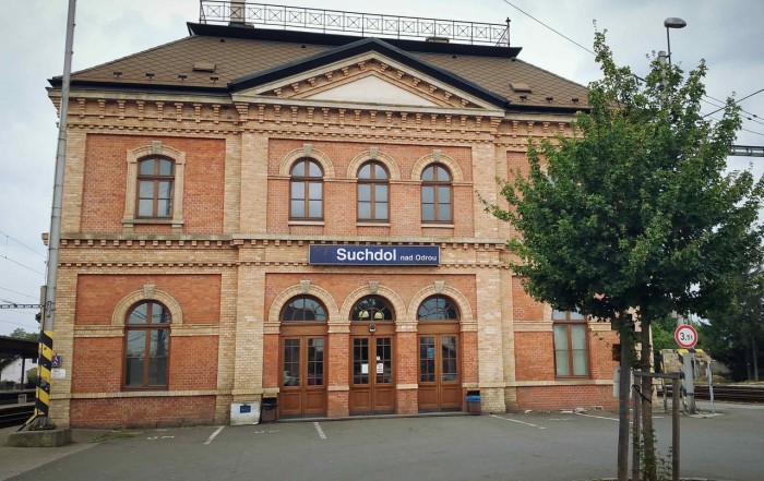 Suchdol nad Odrou, train station