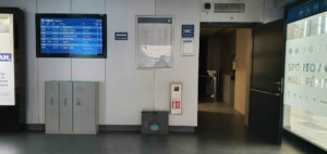 Čekárna, záchody a pokladny ČD a RegioJet na nádraží v Havířově