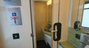 Záchod ve voze Ampz 19-90 RegioJet