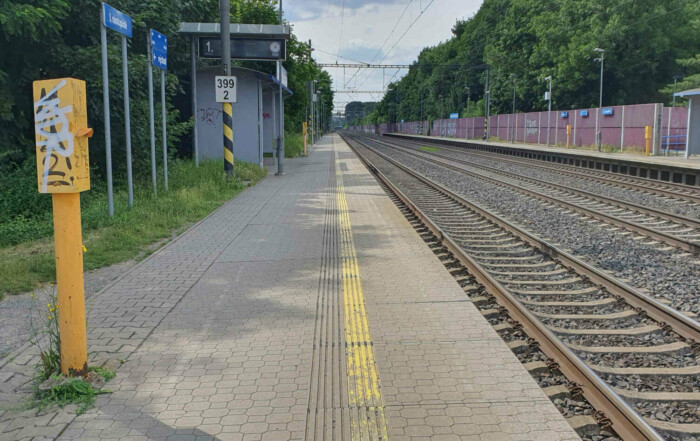 Vlaková zastávka Praha-Dolní Počernice