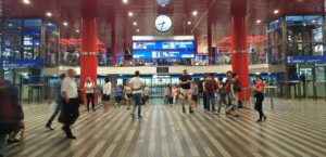Prague main railway station: Check-in hall - ground floor