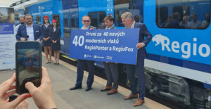 Hradec Králové: slavnostní předání nových vlaků RegioPanter a RegioFox.