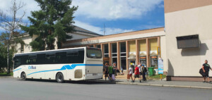 Kudy na nádraží v Krnově, autobusová náhradní doprava