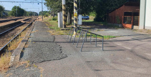 Borohrádek, nástupiště u 1. koleje