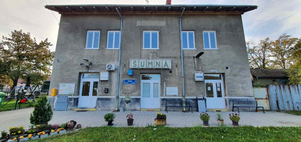 Vlaková stanice Šumná