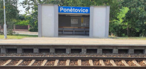 Přístřešek na zastávce Ponětovice