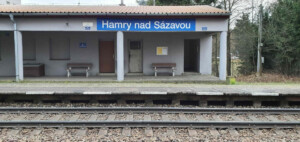 Hamry nad Sázavou, přístřešek u 2. nástupiště směr Žďár n. S.