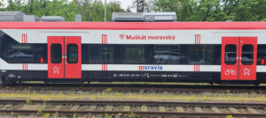 Souprava Moravia > dveře vozu 531